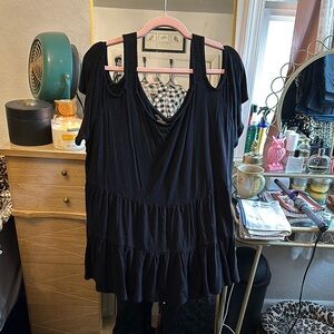Plus size women’s lane Bryant top